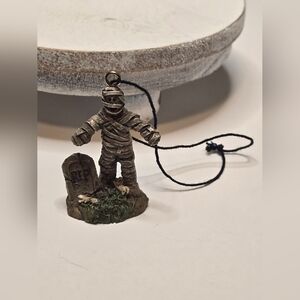 Halloween TINY Mummy Figurine Ornament Damaged [ Read Details ]